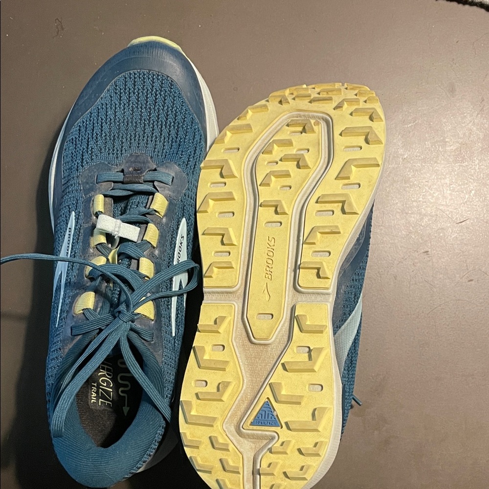 Brooks Women's Caldera